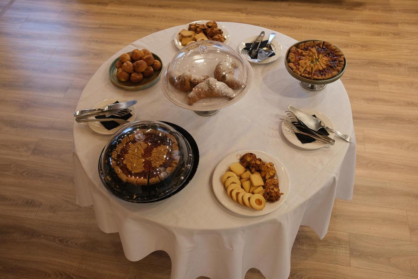 Lake Hotel La Pieve 皮索涅 外观 照片
